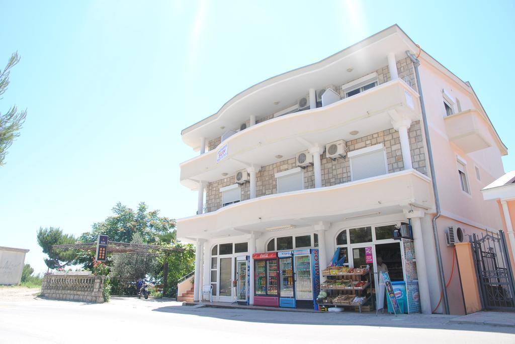 Sun Apartments Улцинь Экстерьер фото